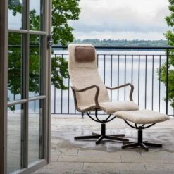 Chic Fåtölj Med Pall Fårskinn Moonlight